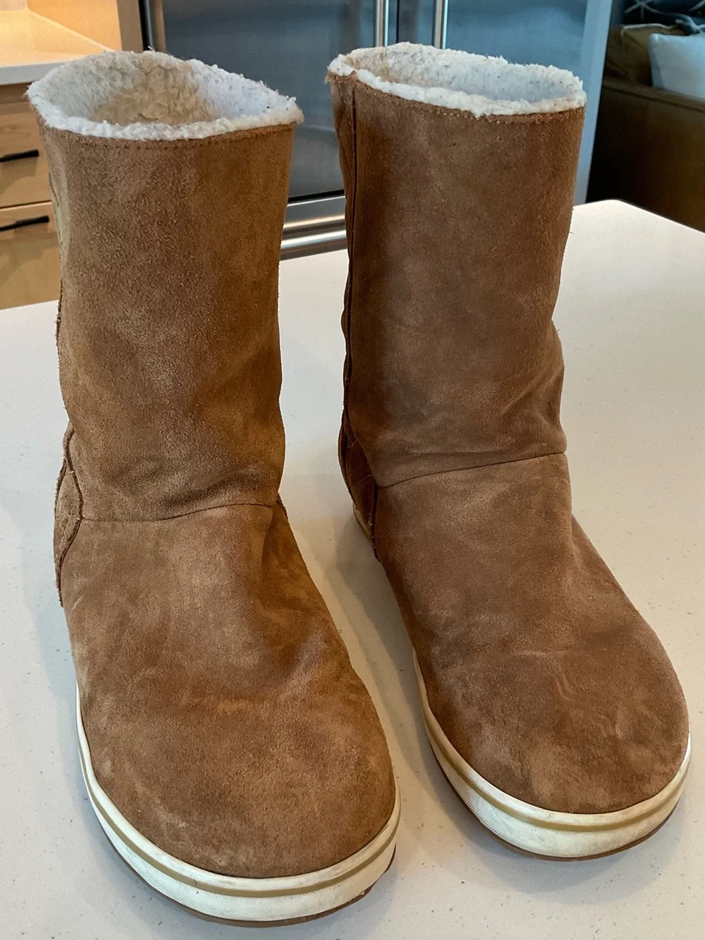 Sorel Suede Pull-On Boots, 7.5, GUC